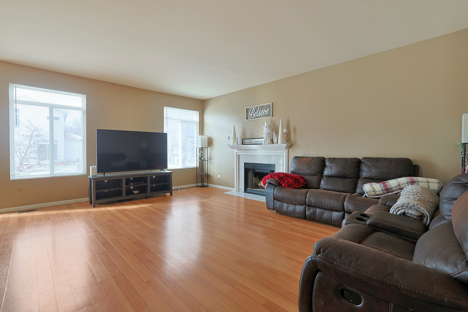 377 Foxborough Trail