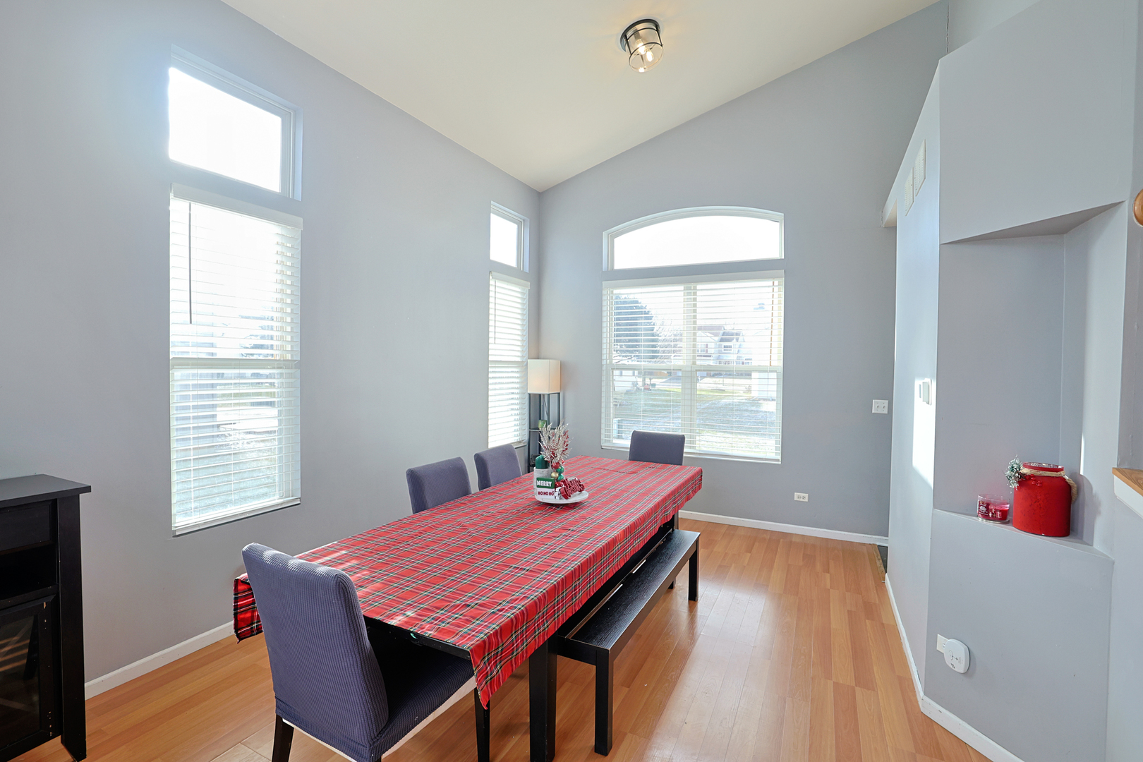 377 Foxborough Trail