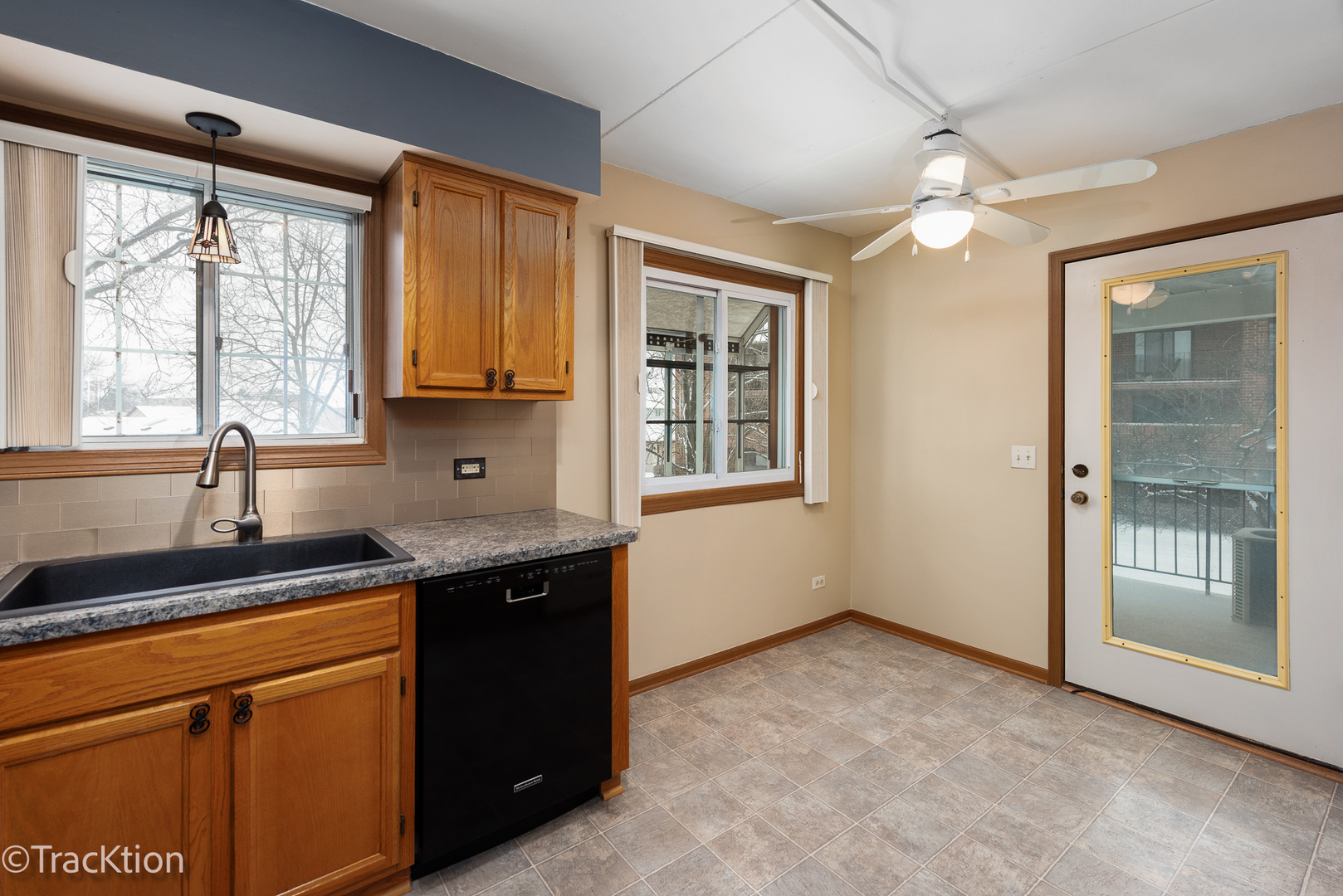 457 Valley Drive Unit: 204