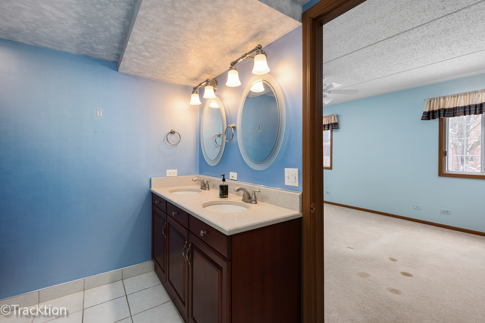 457 Valley Drive Unit: 204