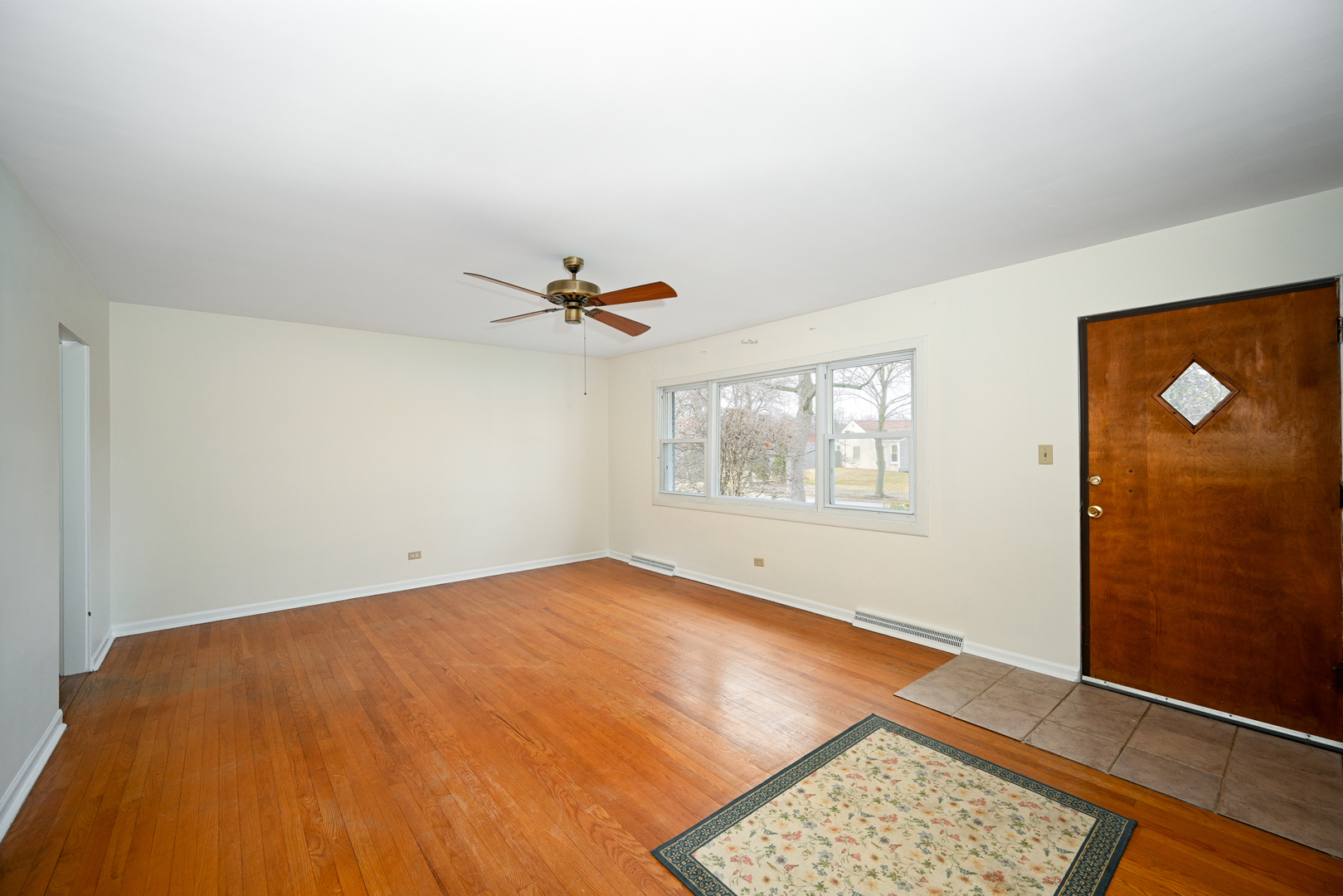 711 S Gables Boulevard