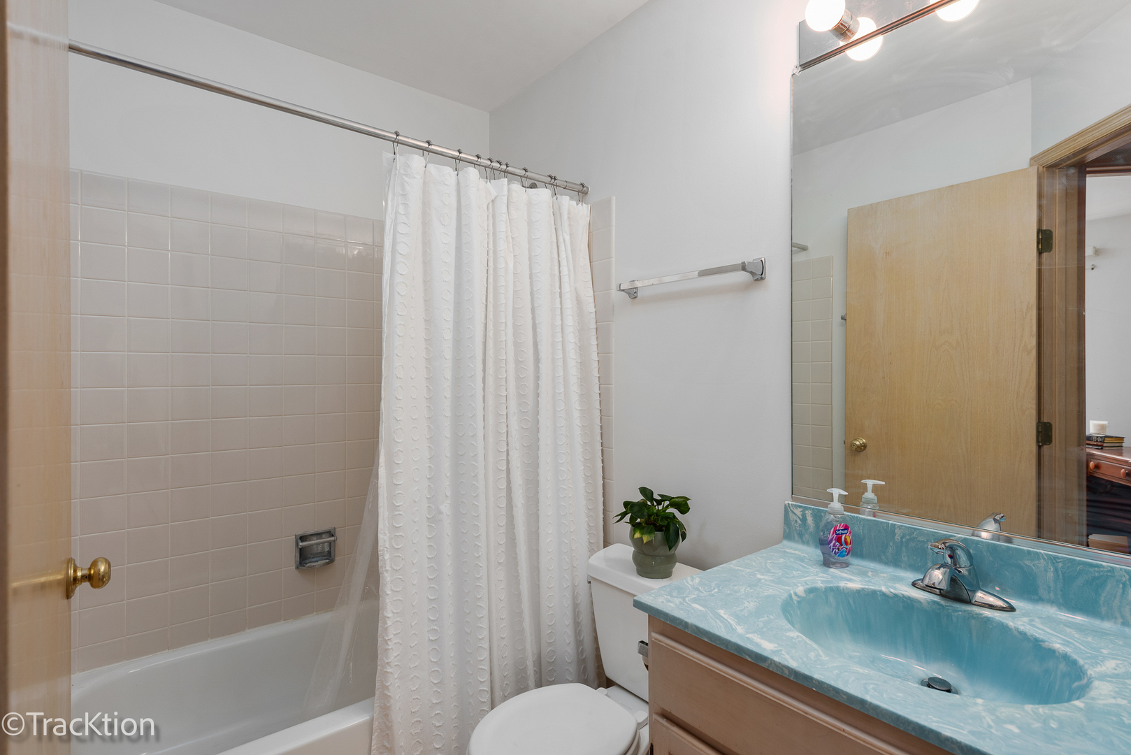 2315 Arquilla Drive Unit: 2315