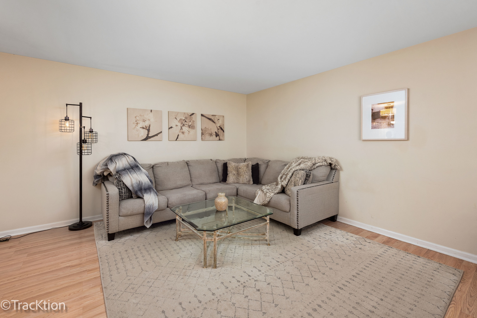 7330 Winthrop Way Unit: 18-1