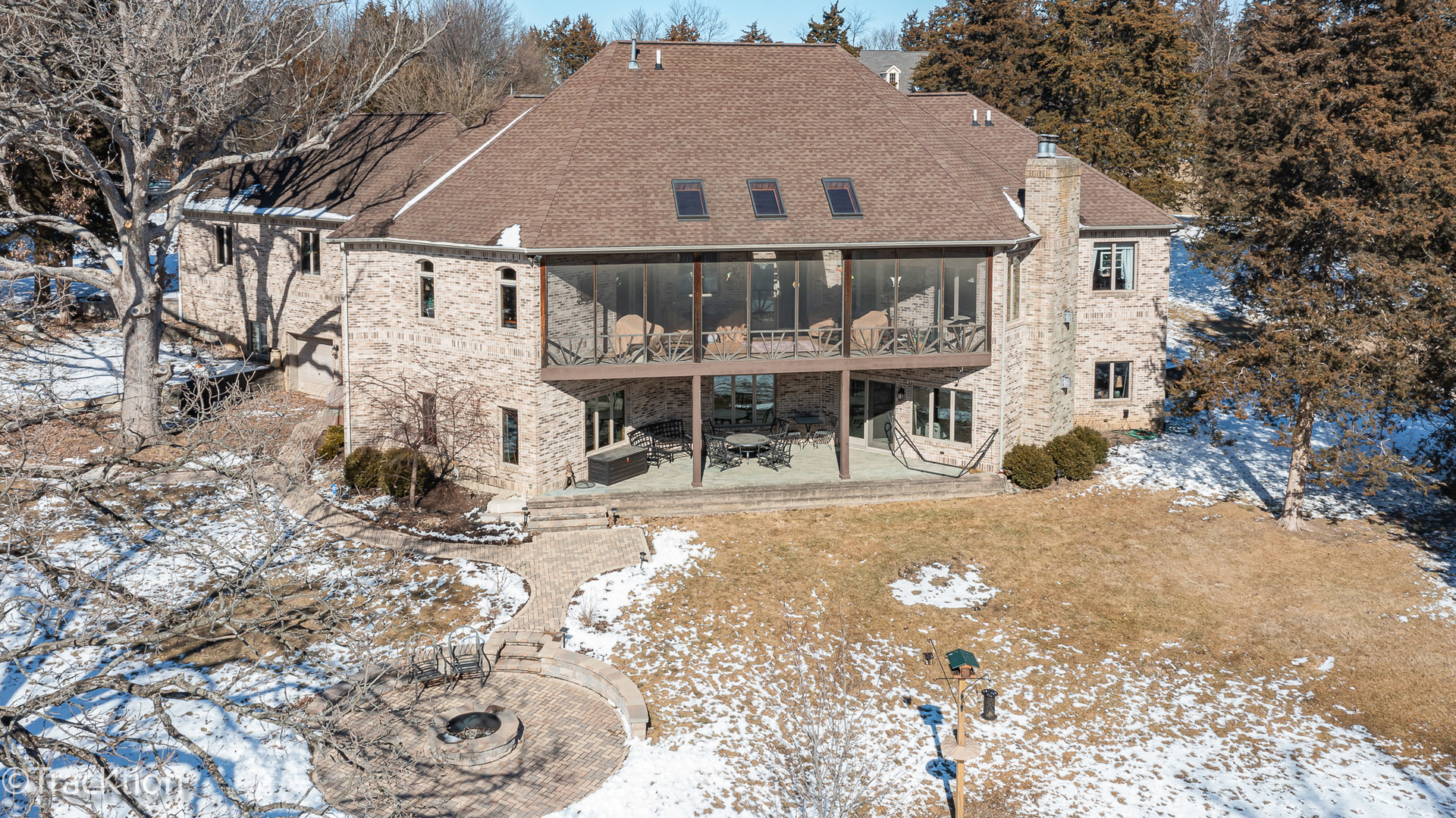2596 N 3689th Road