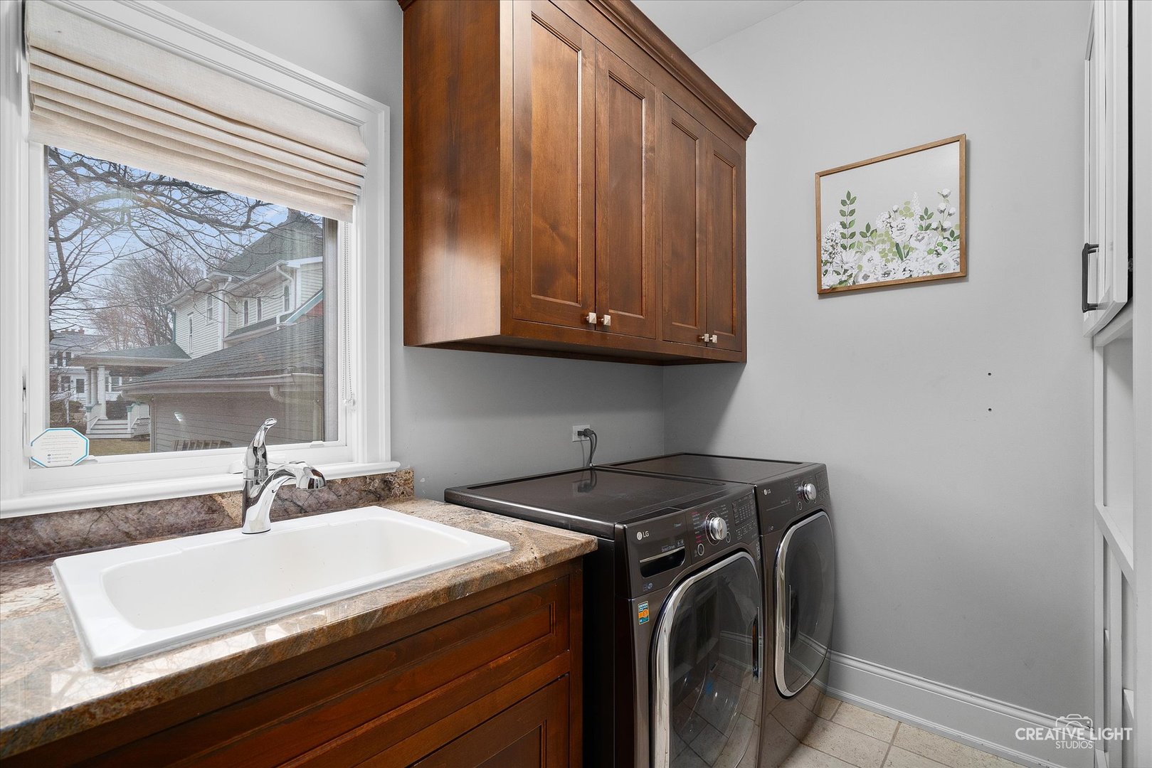 228 W Franklin Avenue