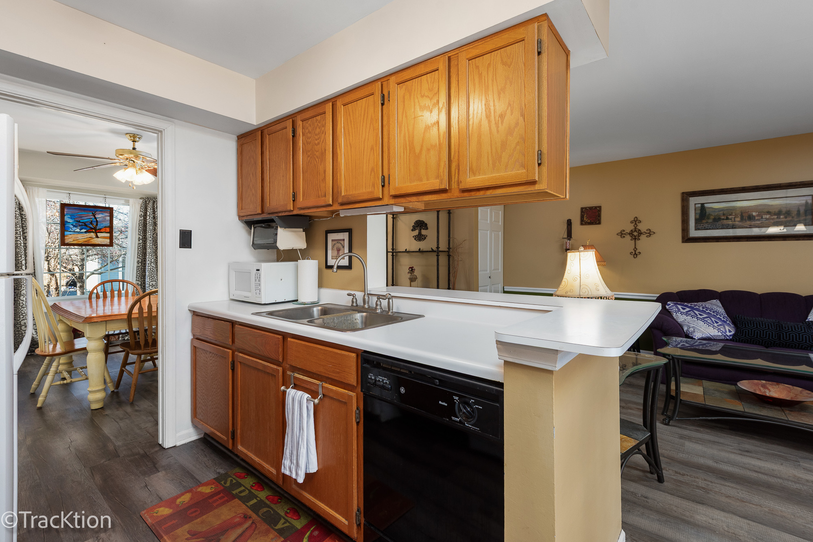 3306 GREENWICH Lane Unit: 3306