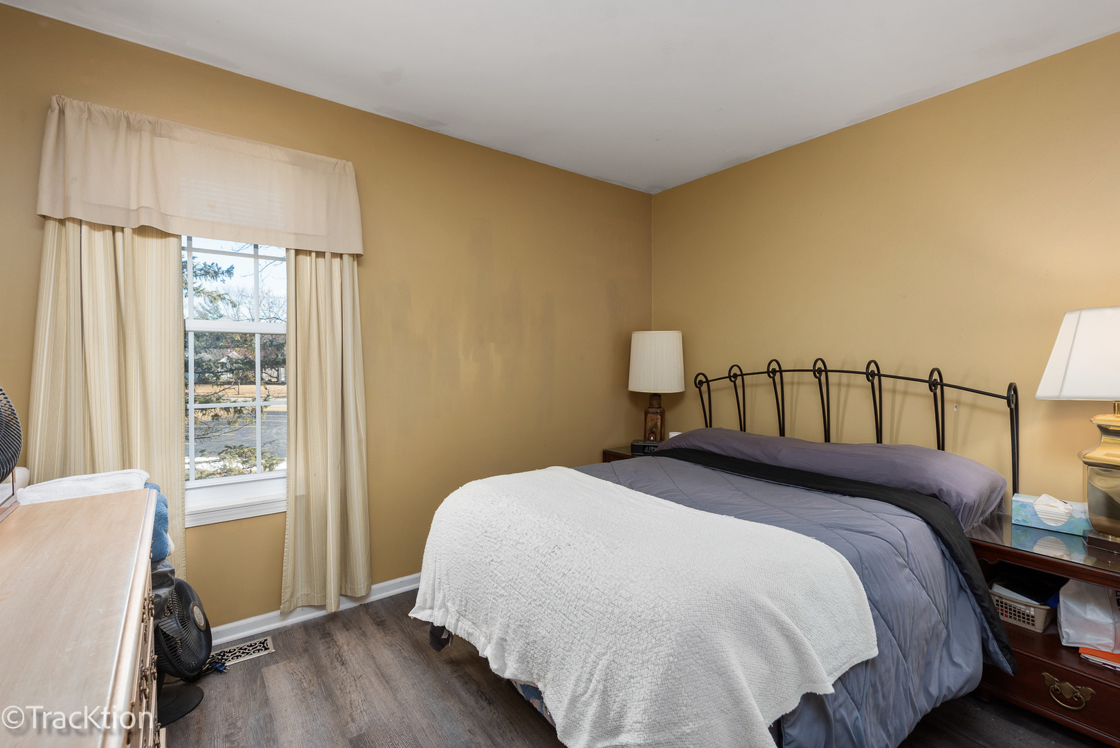 3306 GREENWICH Lane Unit: 3306