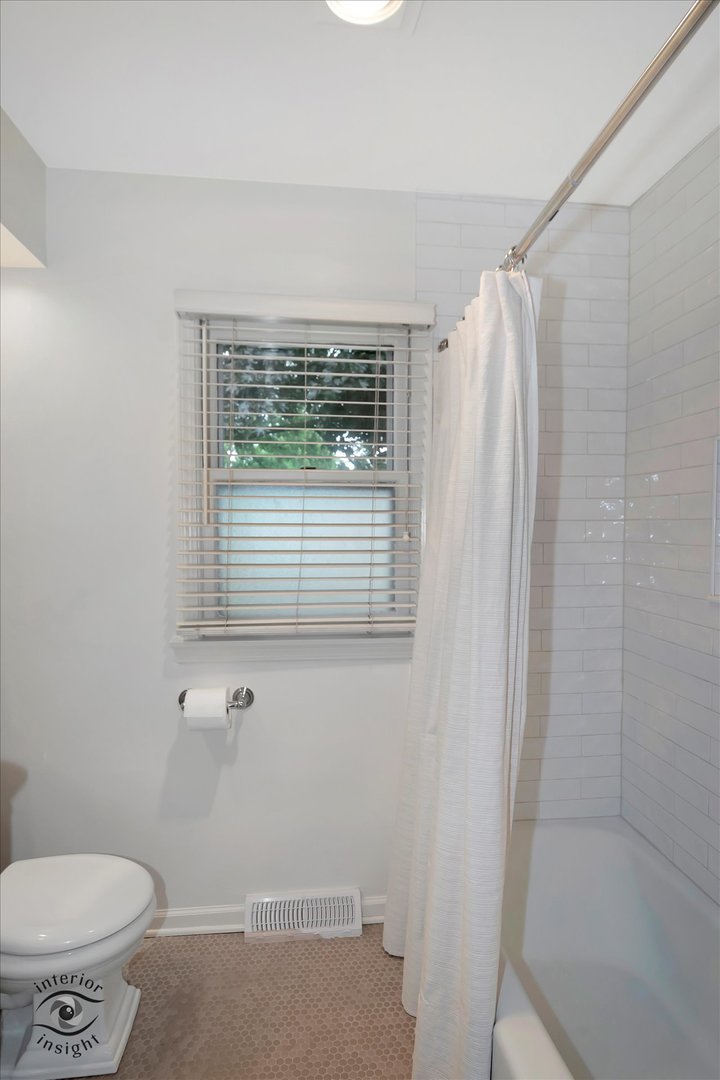 27W213 Manchester Road