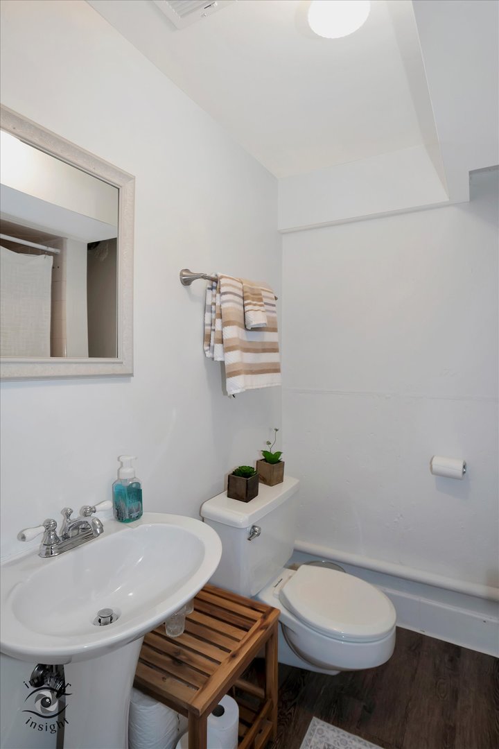 27W213 Manchester Road