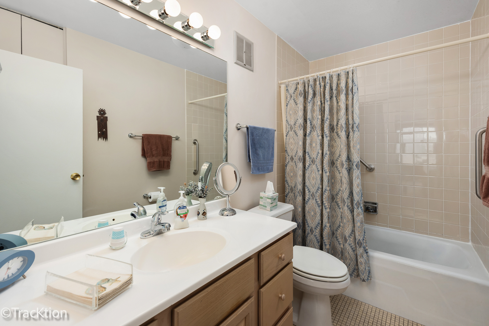 1405 E Central Road Unit: 309B