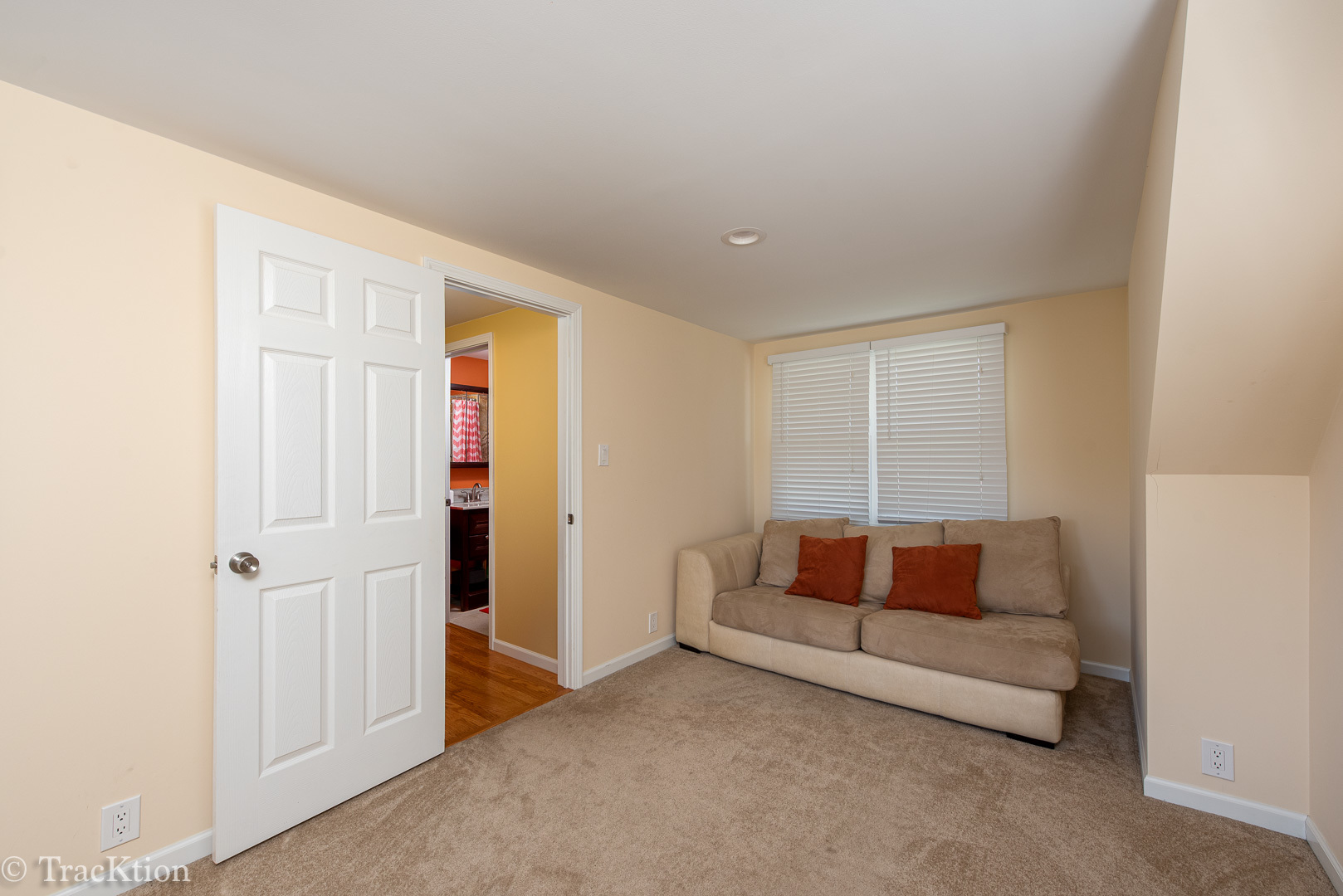 9313 S 83rd Court