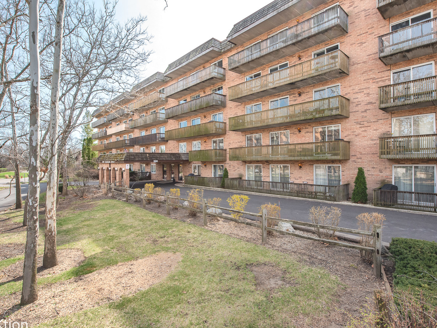 500 Redondo Drive Unit: 212