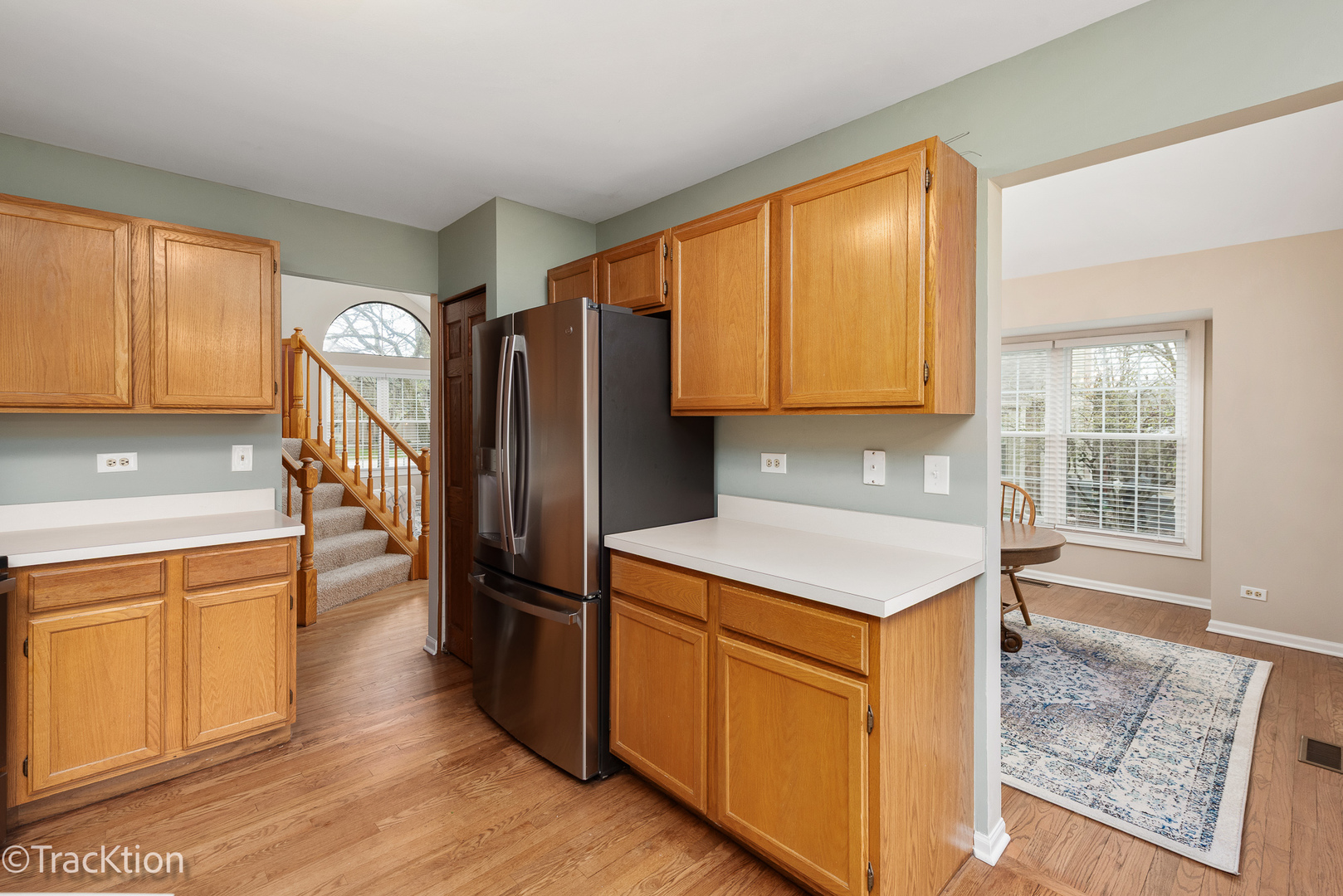 27W220 Chelsea Circle