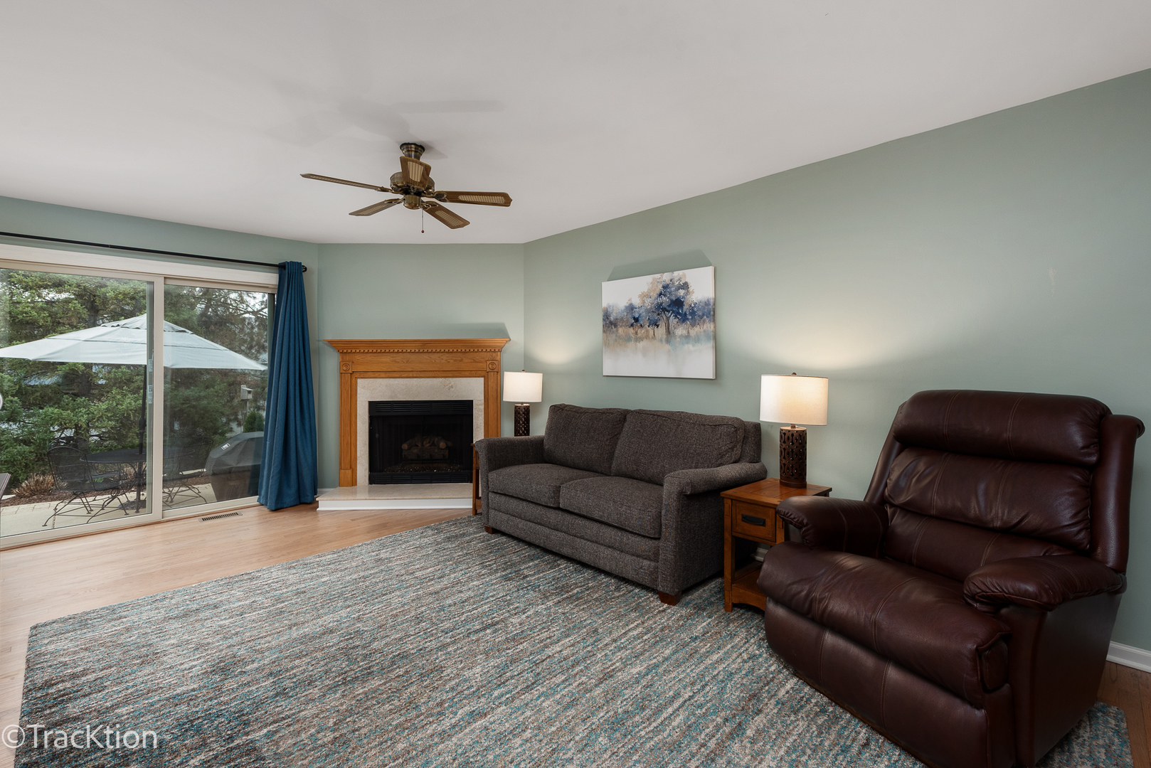 27W220 Chelsea Circle