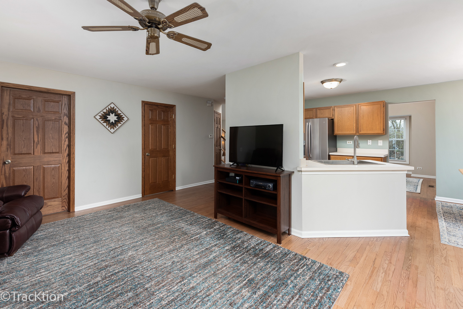 27W220 Chelsea Circle