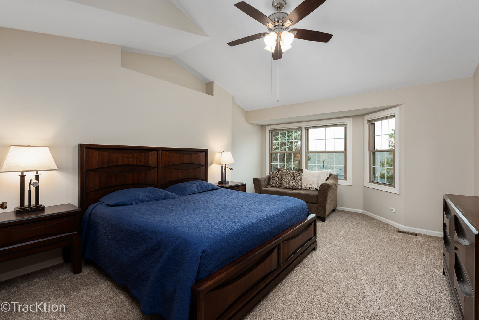 27W220 Chelsea Circle