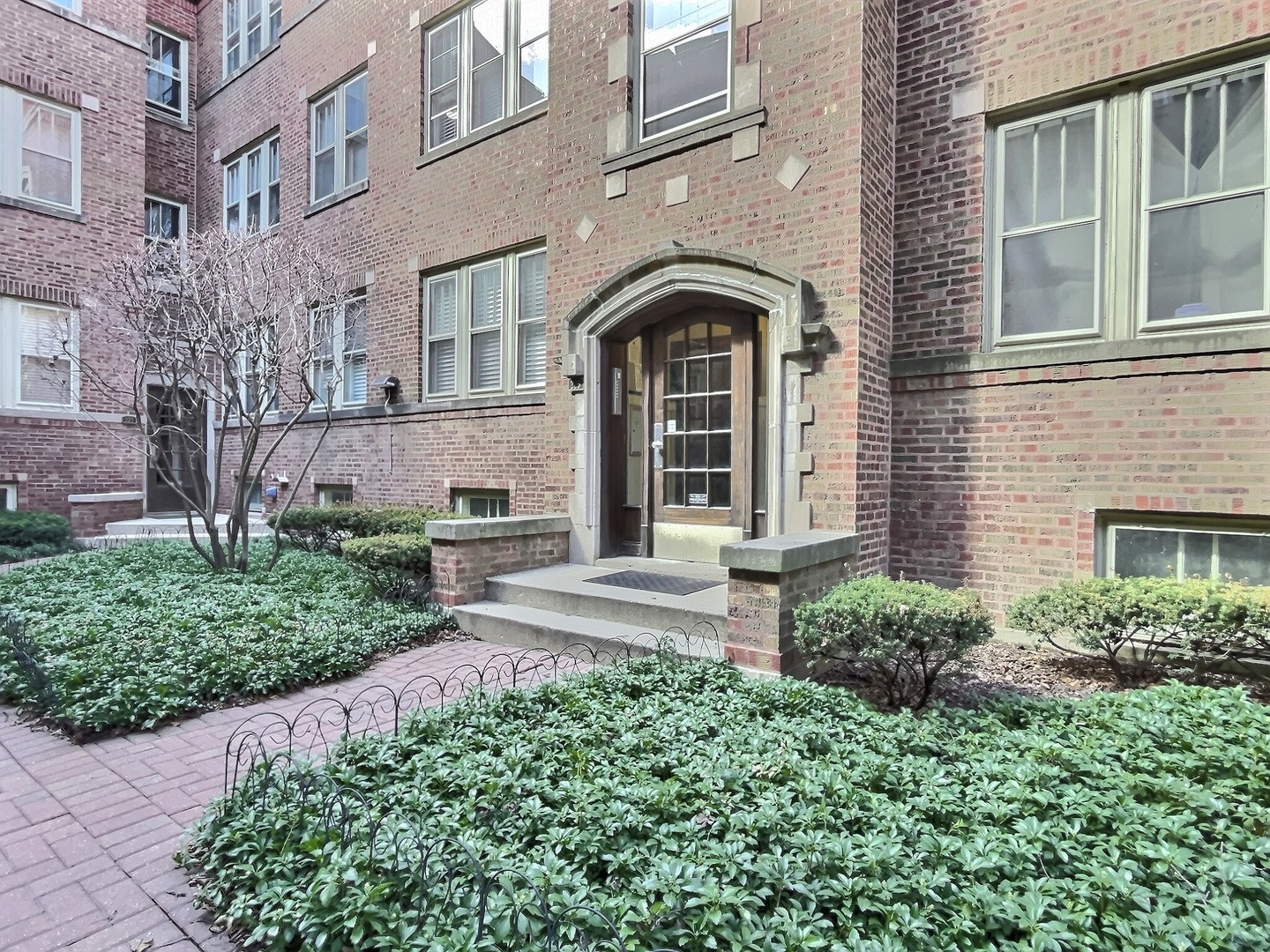 225 N Oak Park Avenue Unit: 3E