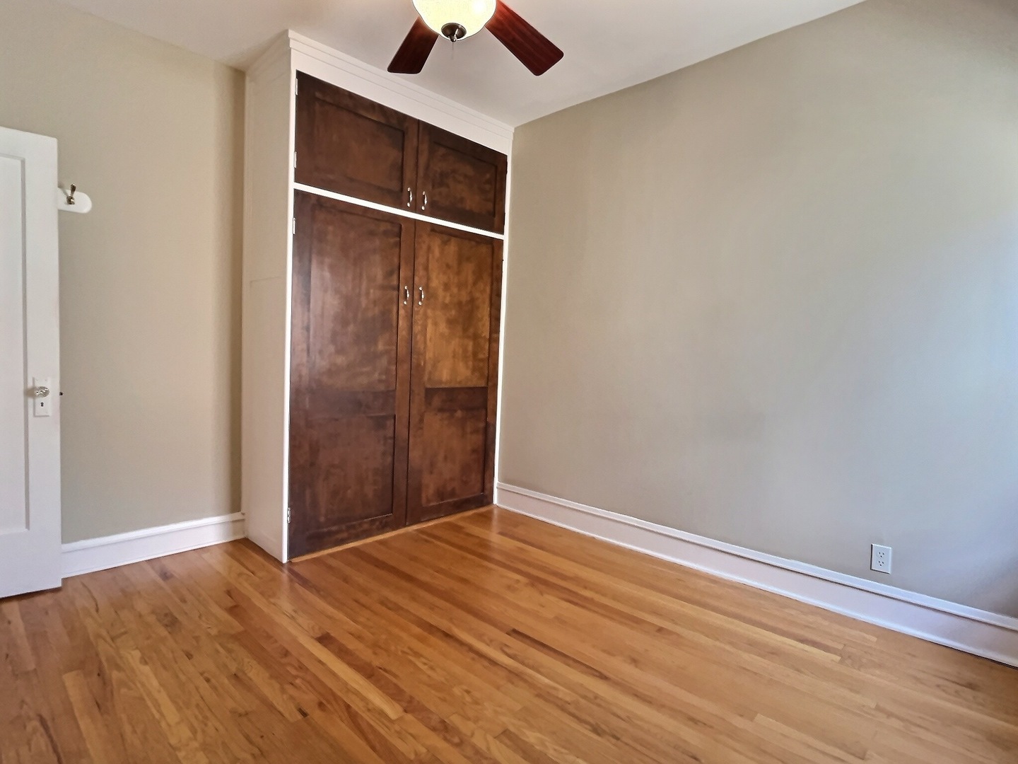 225 N Oak Park Avenue Unit: 3E