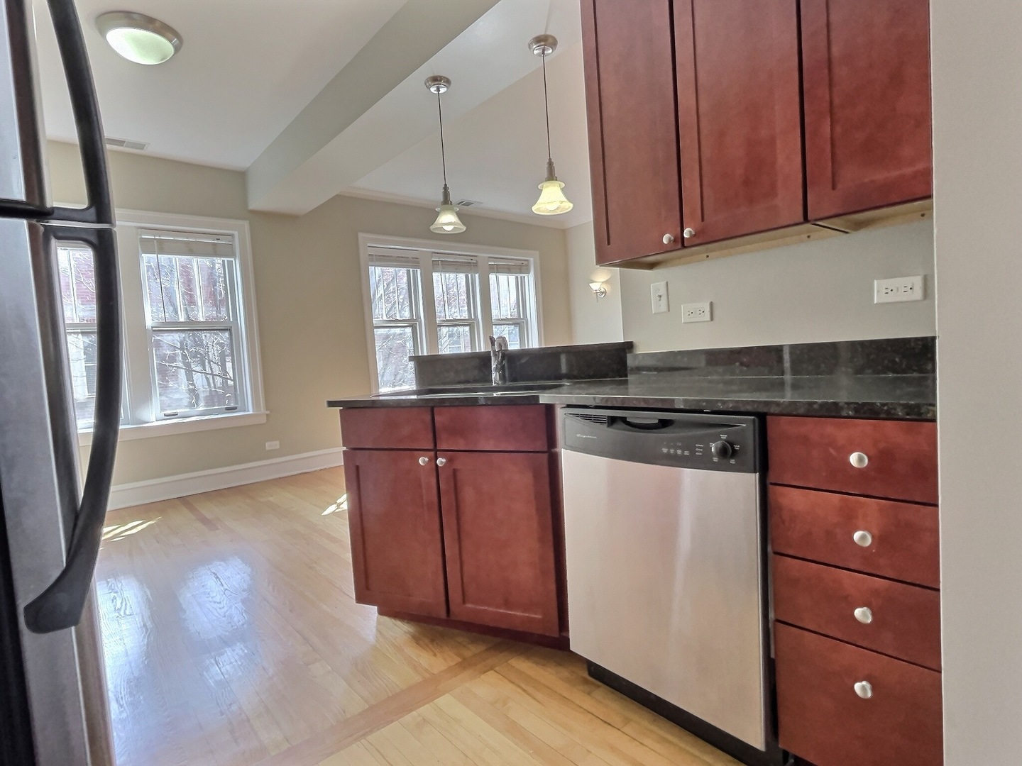 225 N Oak Park Avenue Unit: 3E