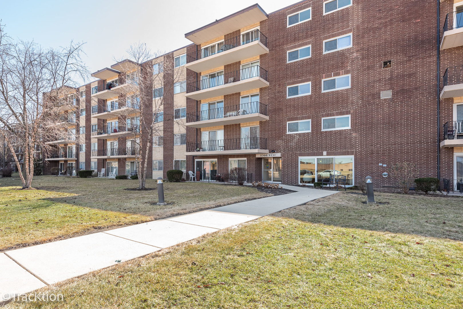 5300 Walnut Avenue Unit: 7C