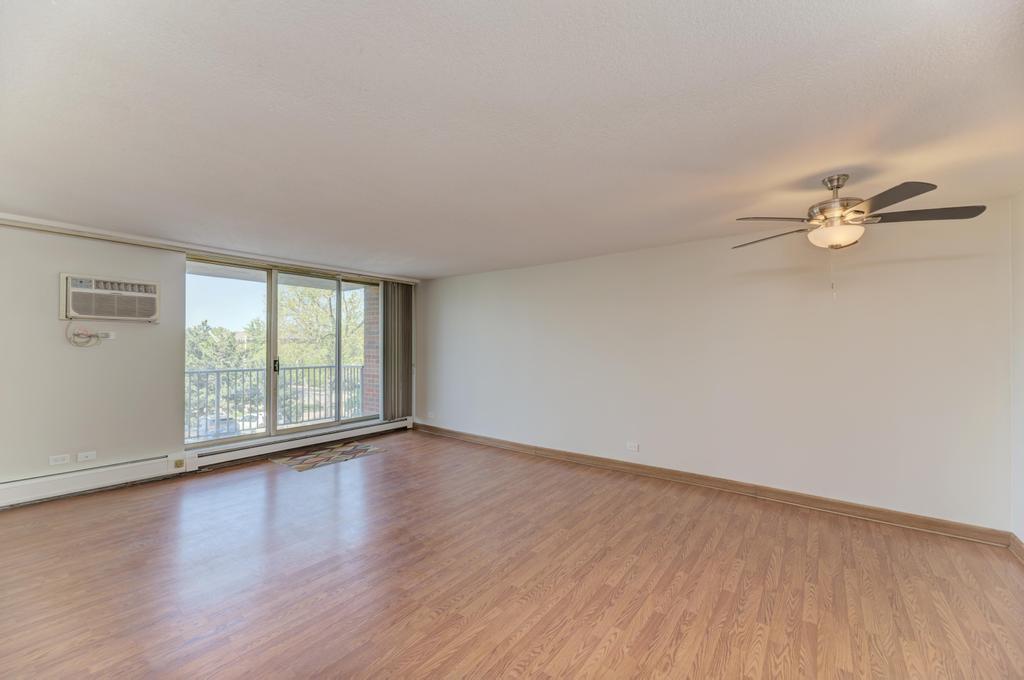 2200 S Stewart Avenue Unit: 2C