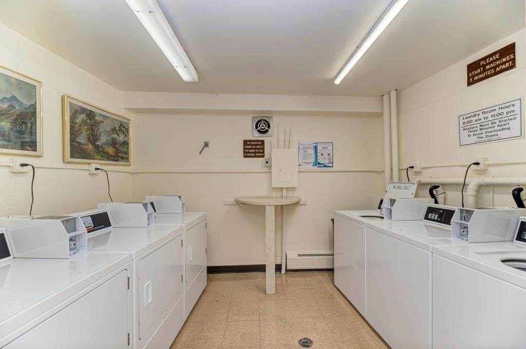 2200 S Stewart Avenue Unit: 2C