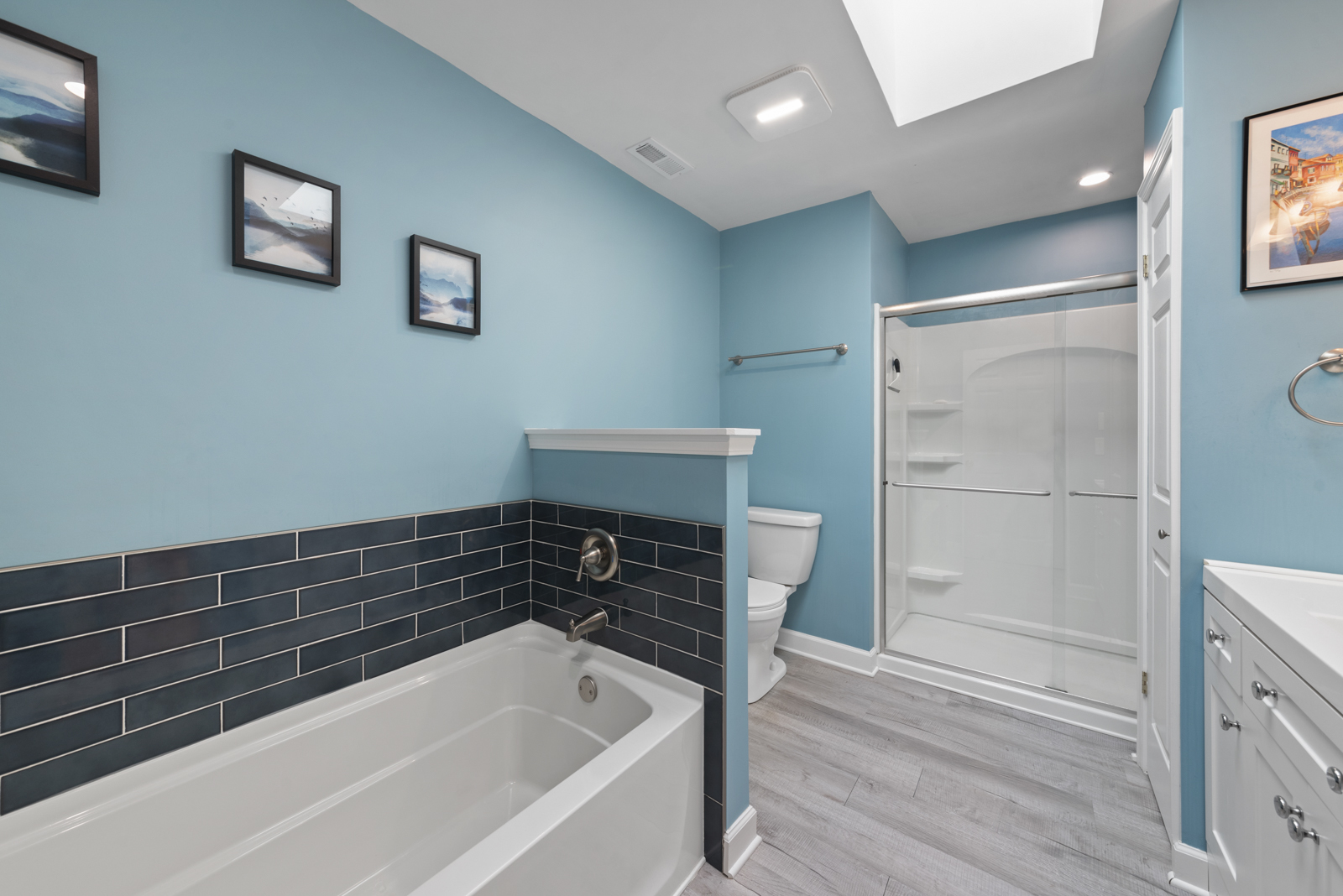 22W128 Butterfield Road