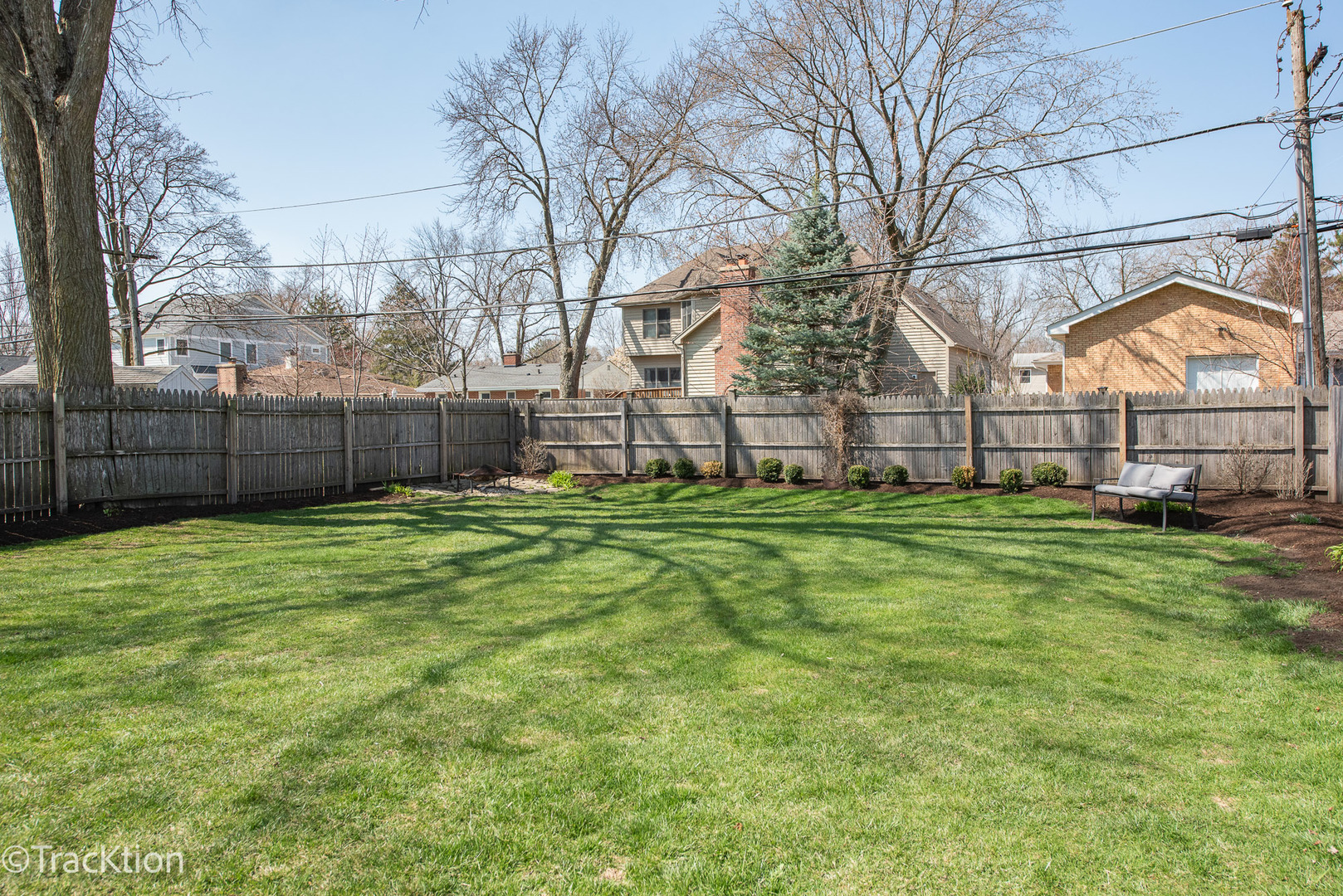 3946 Elm Street