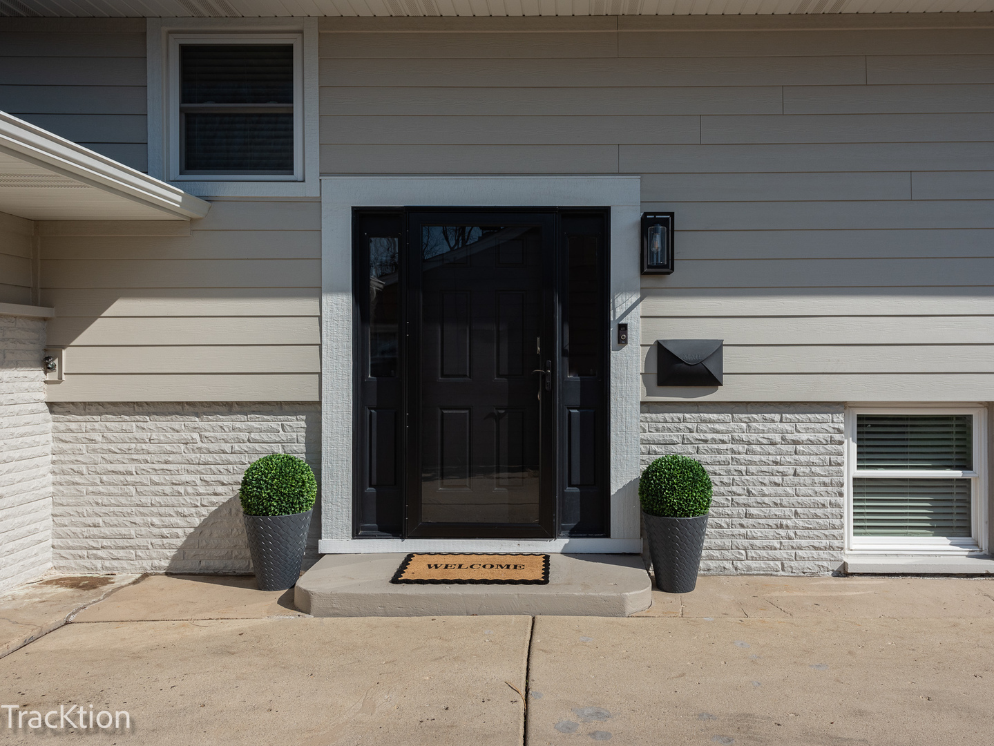 3946 Elm Street