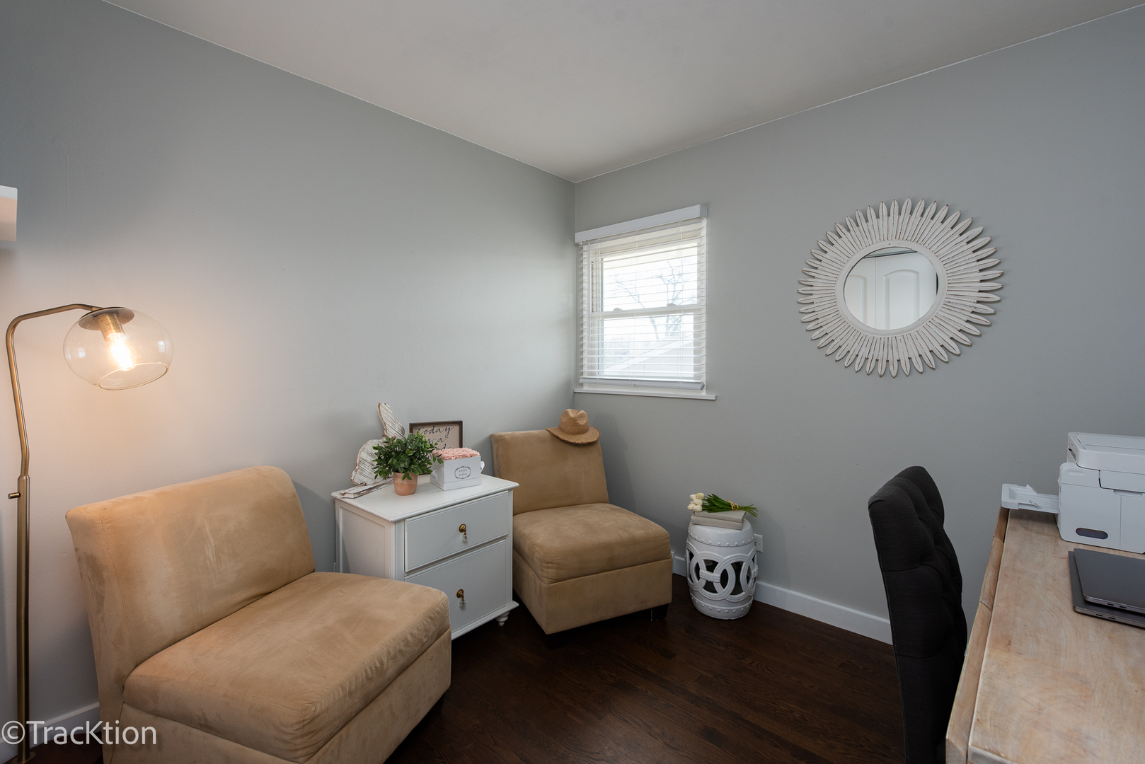 3946 Elm Street