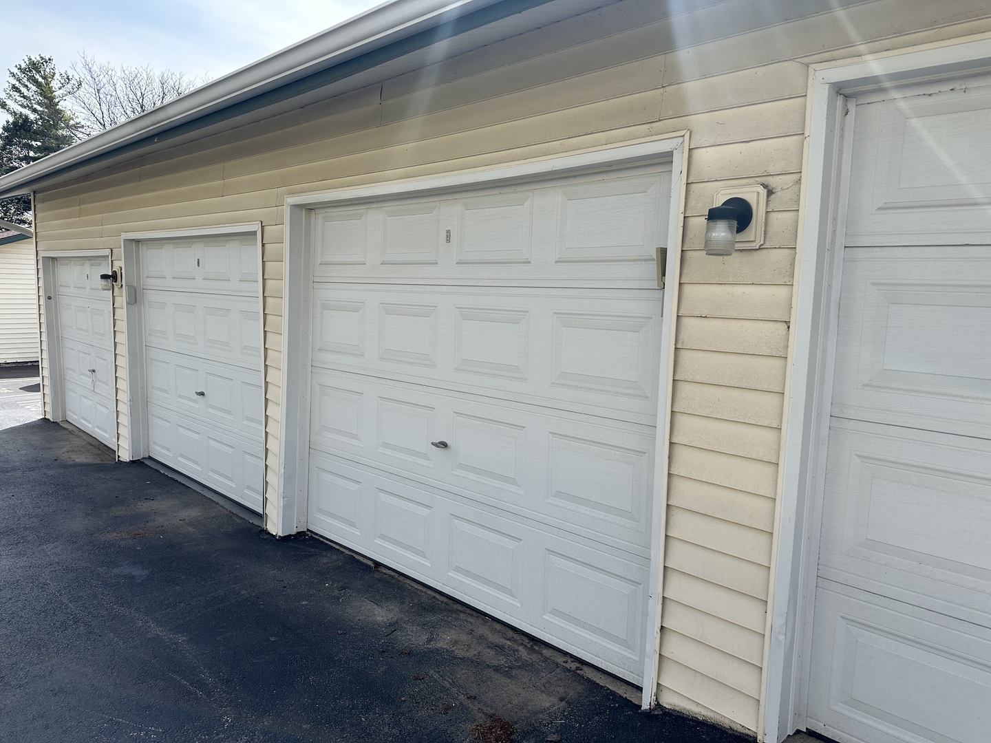 8332 Oak Leaf Drive Unit: 1603