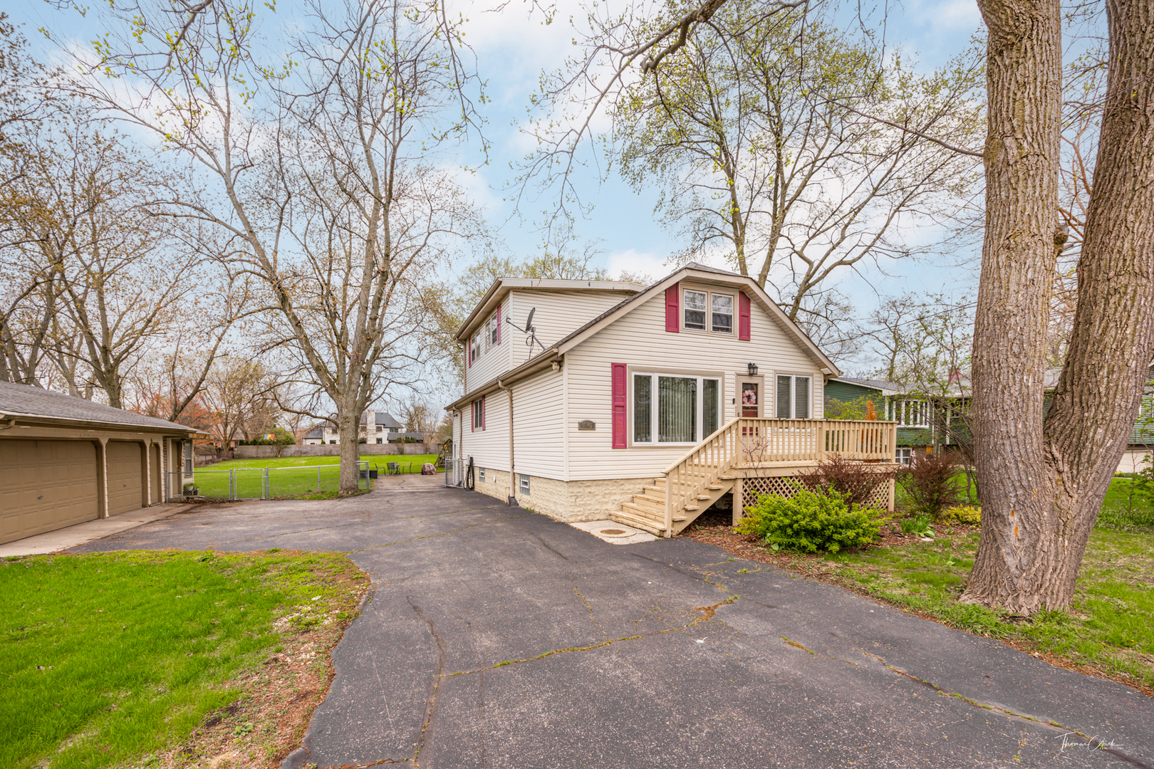 4046 Fairview Avenue