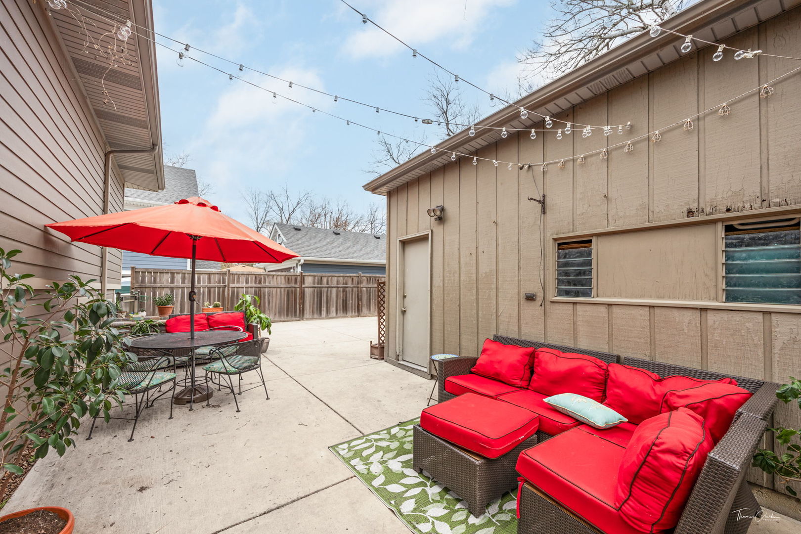 4431 Pershing Avenue