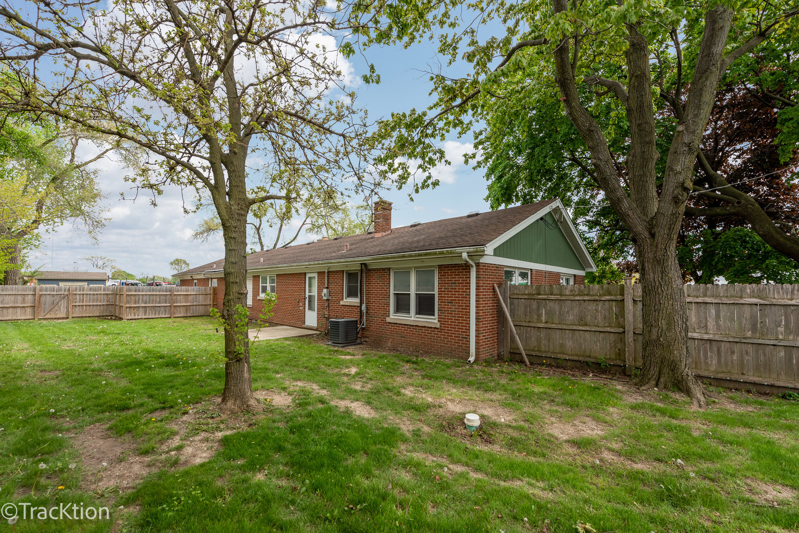 565 E Saint Charles Road