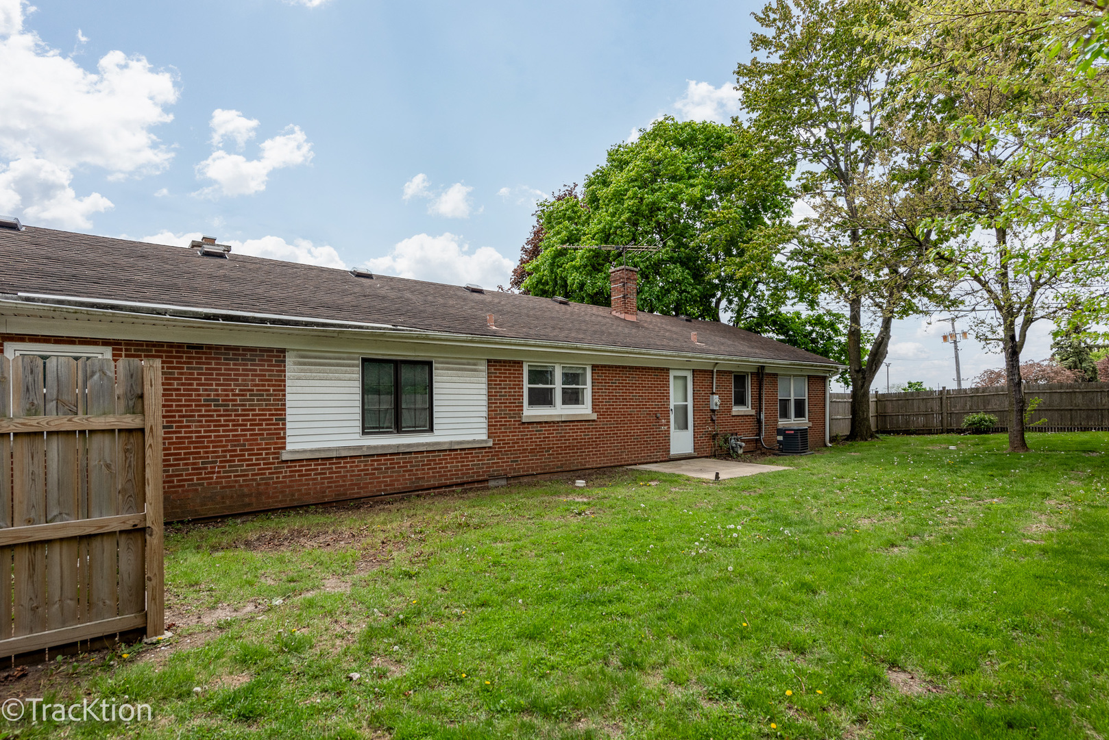 565 E Saint Charles Road
