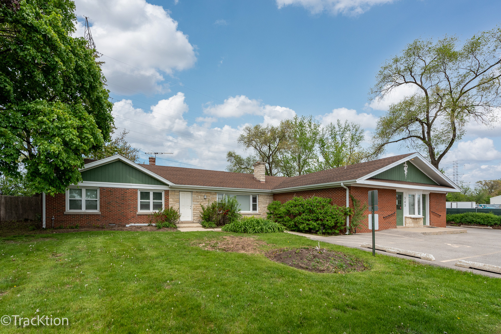 565 E Saint Charles Road
