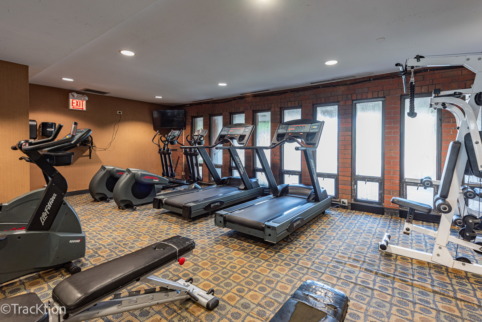 2605 S Indiana Avenue Unit: 809