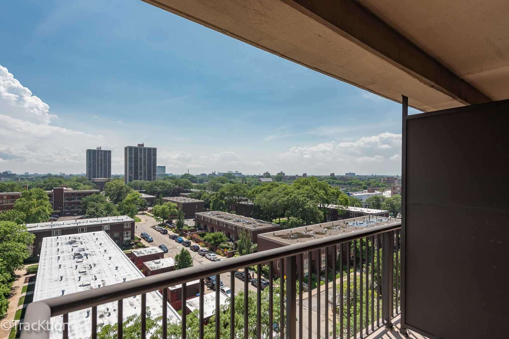 2605 S Indiana Avenue Unit: 809