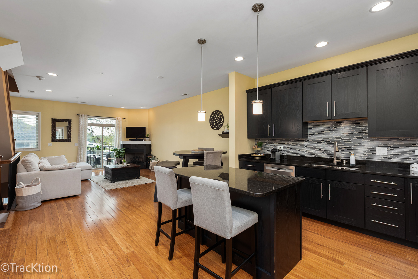 922 Warren Avenue Unit: 103