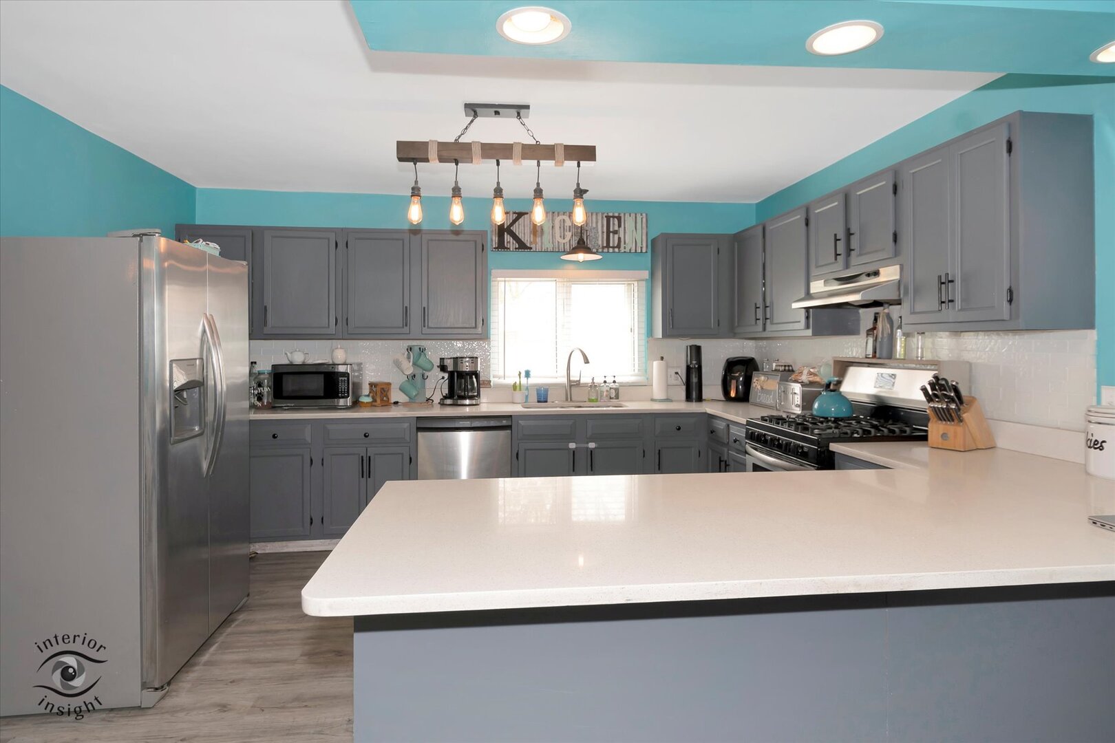 7331 W 74th Street