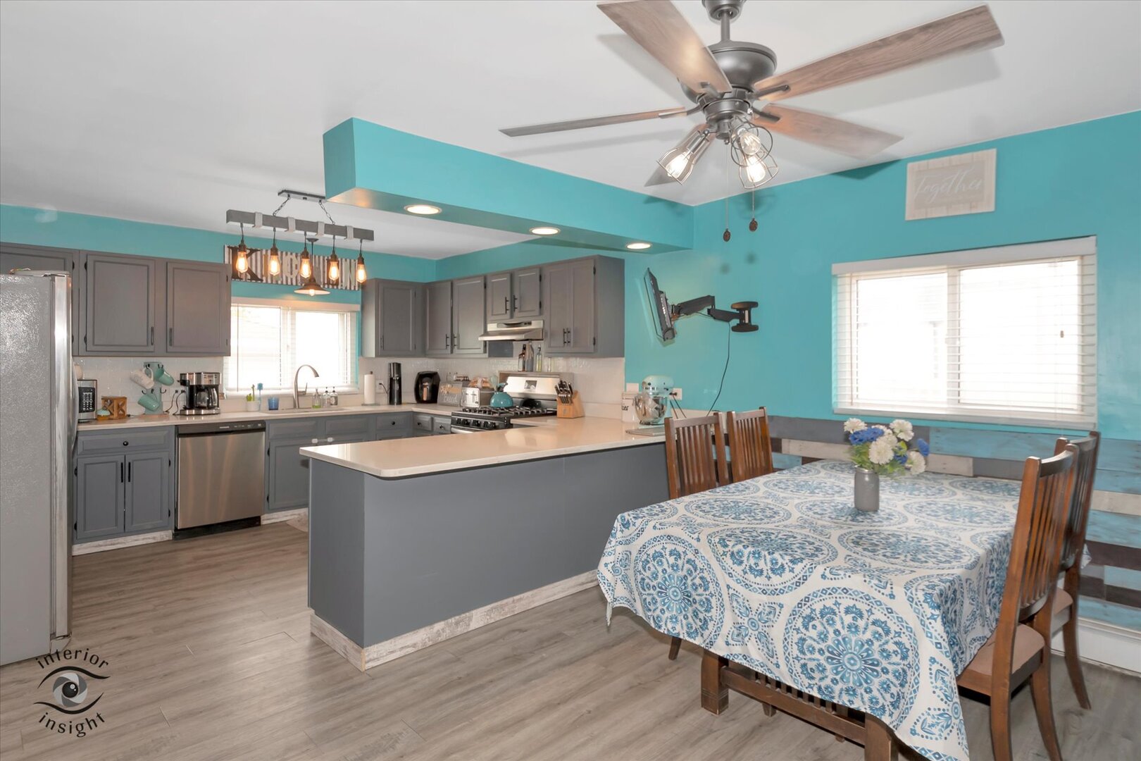 7331 W 74th Street