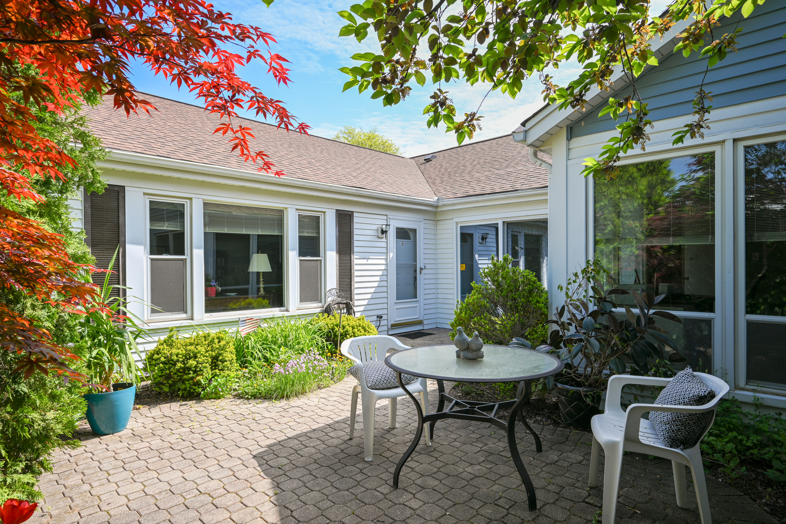 938 Dartmouth Drive