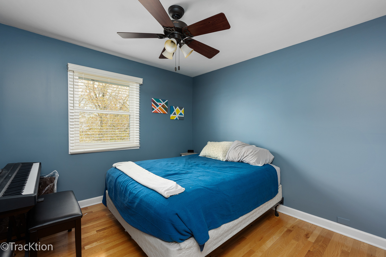 27W137 Chestnut Lane