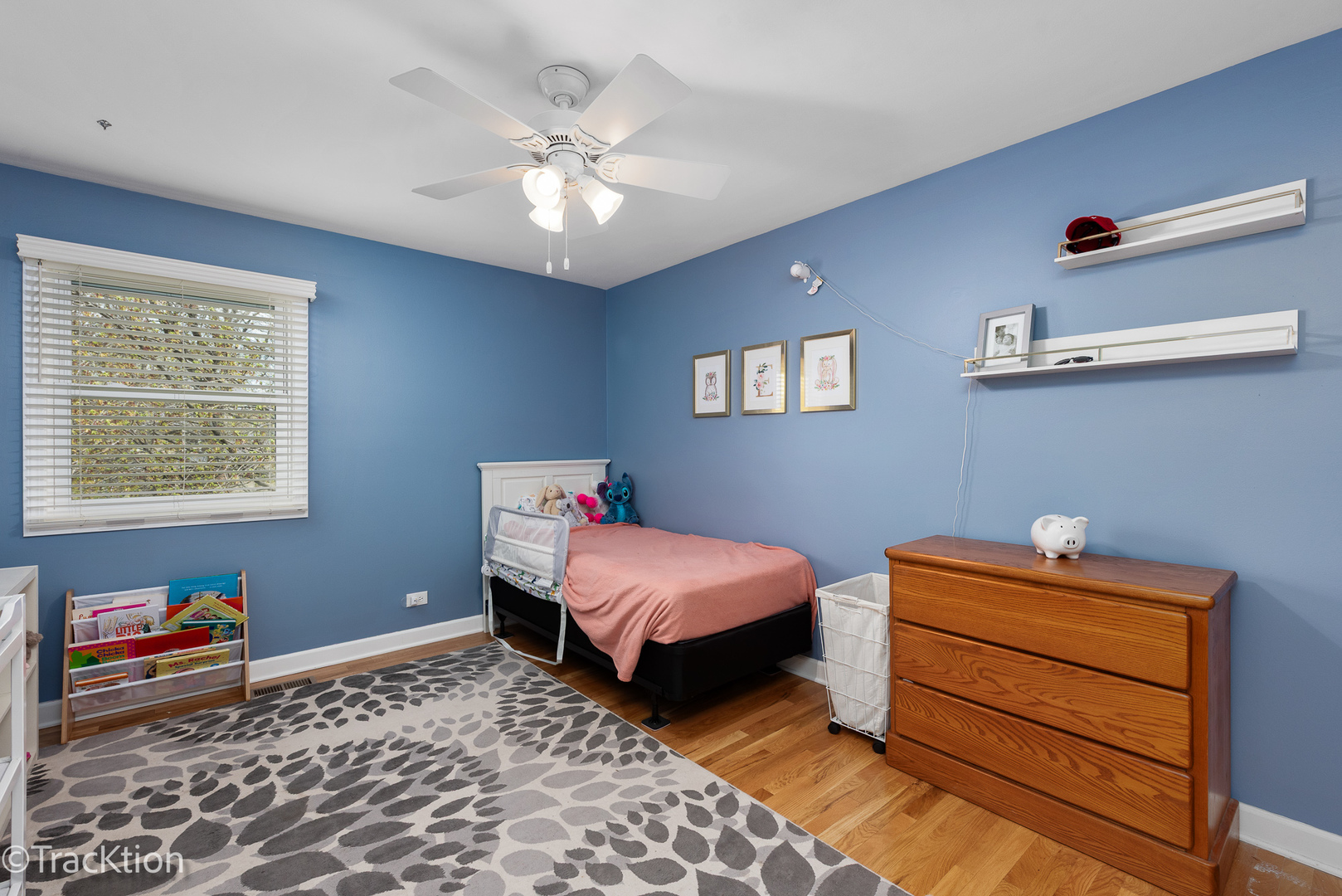 27W137 Chestnut Lane