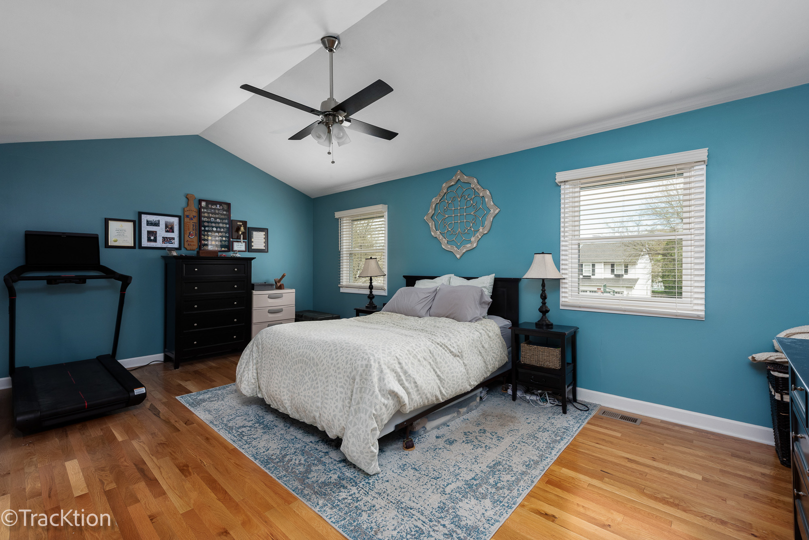 27W137 Chestnut Lane