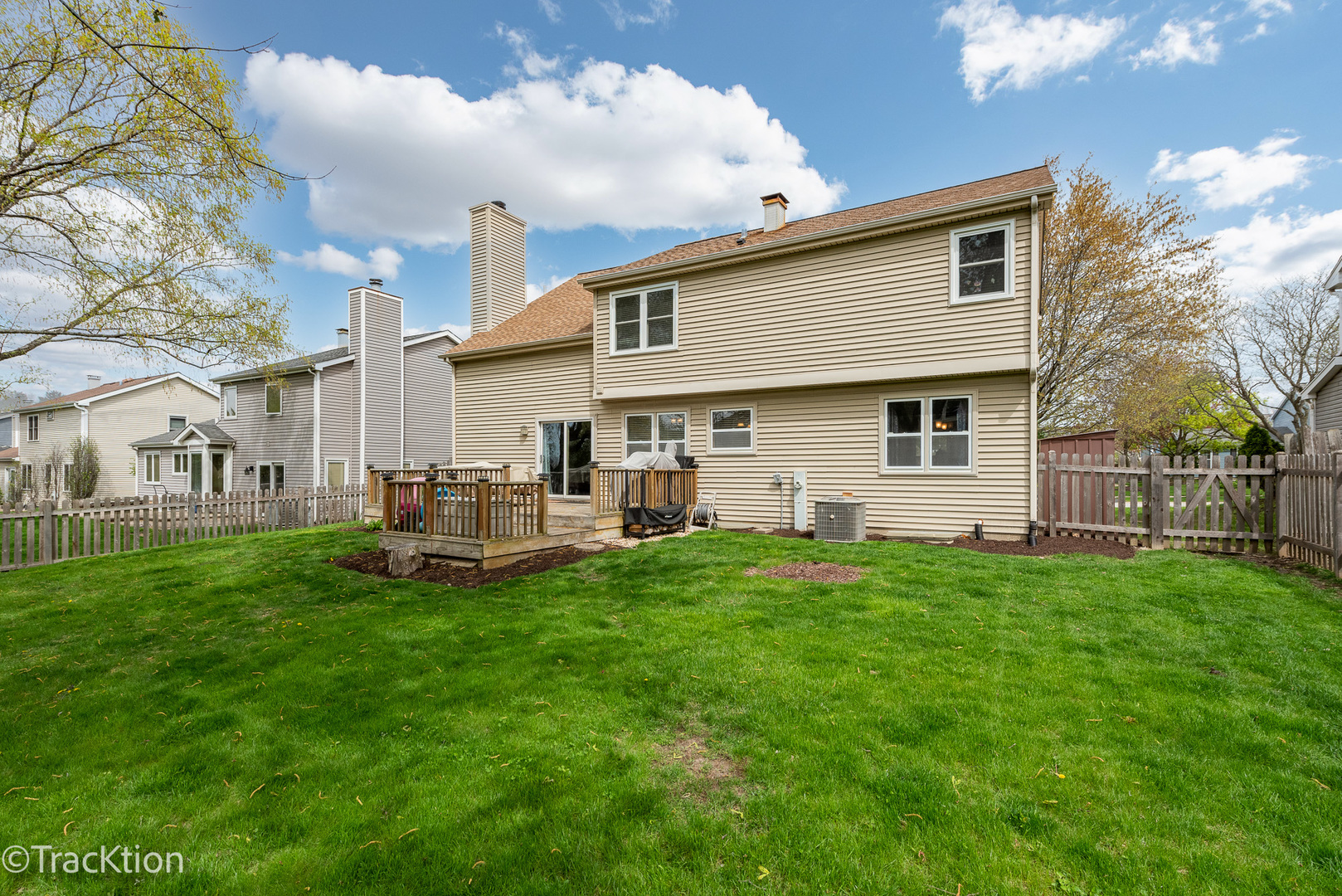 27W137 Chestnut Lane