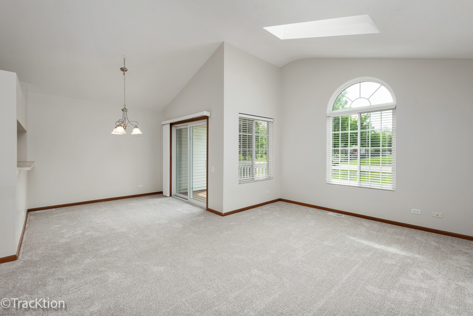 2424 Dawson Lane