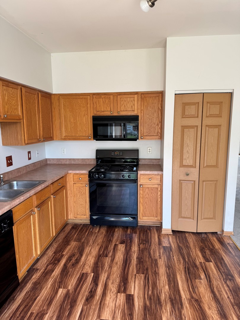674 S SHANNON Drive Unit: 674