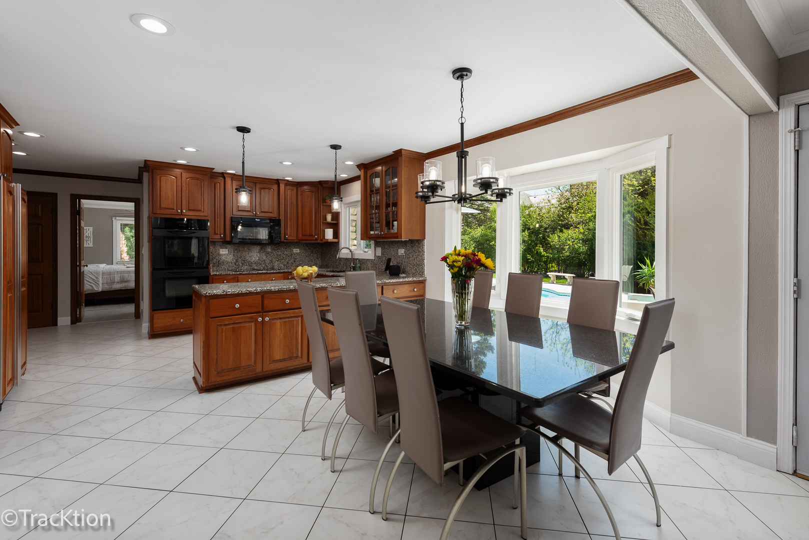 609 Ridgewood Court