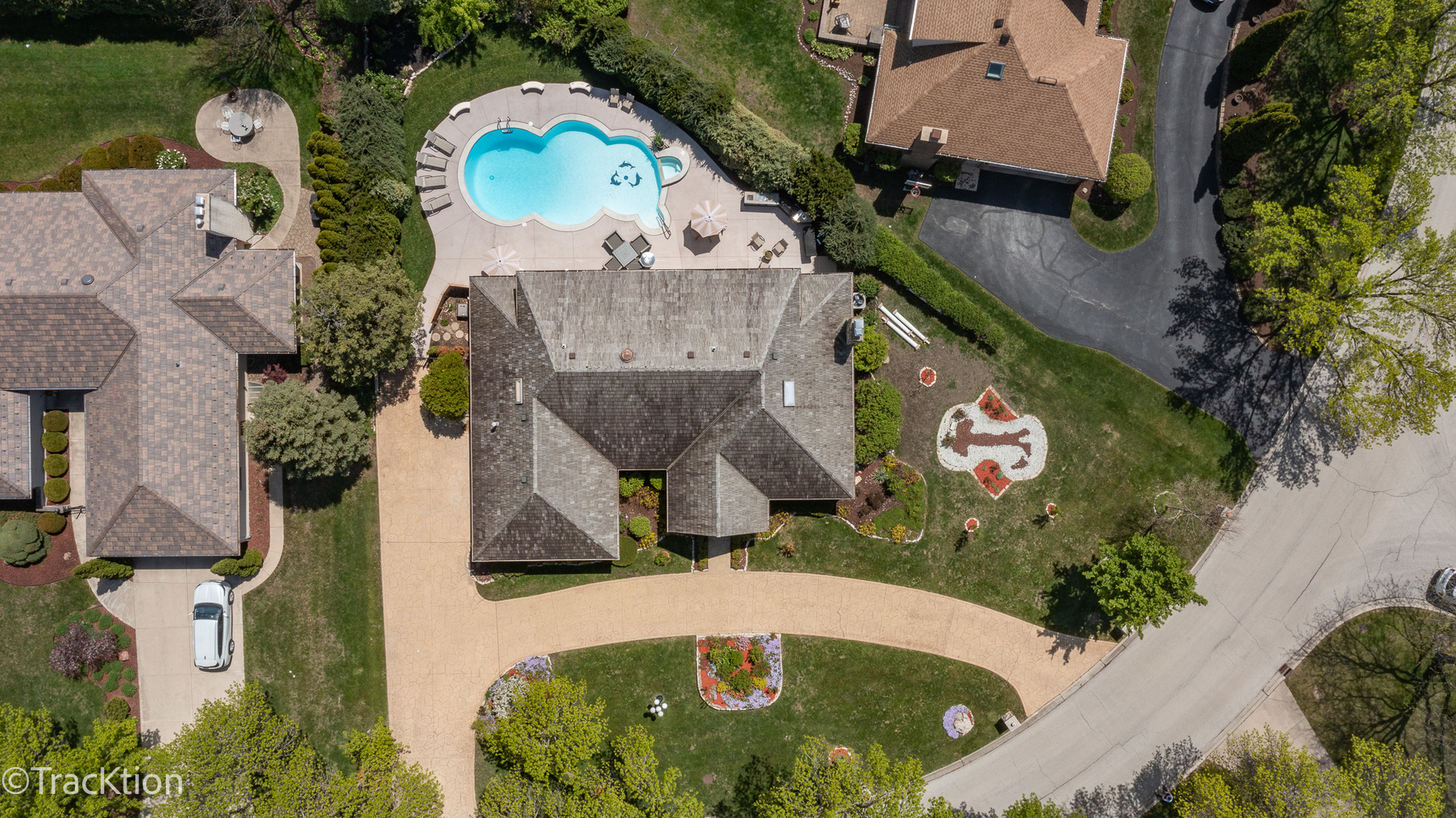 609 Ridgewood Court